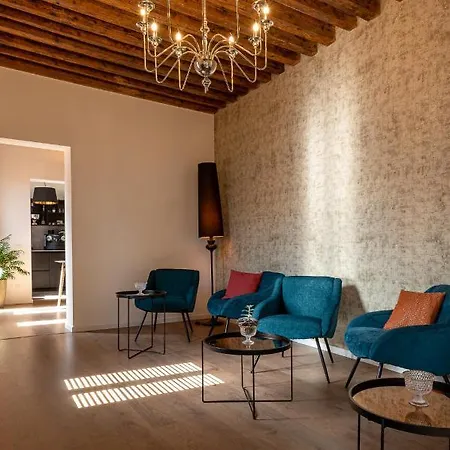La Finestra Sulle Beccarie 4*