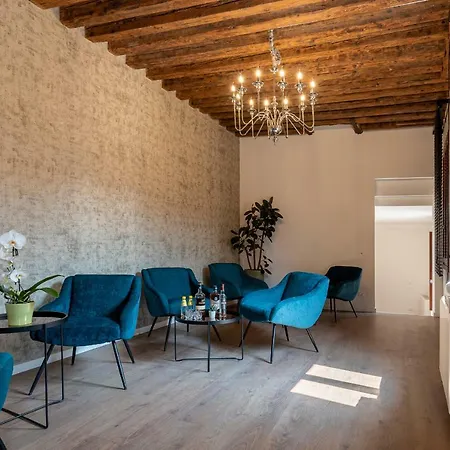 Πανσιόν La Finestra Sulle Beccarie