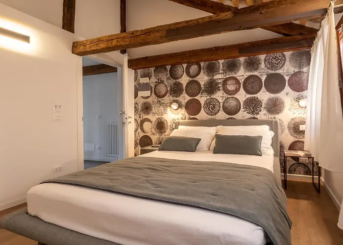 Gasthof La Finestra Sulle Beccarie 4*